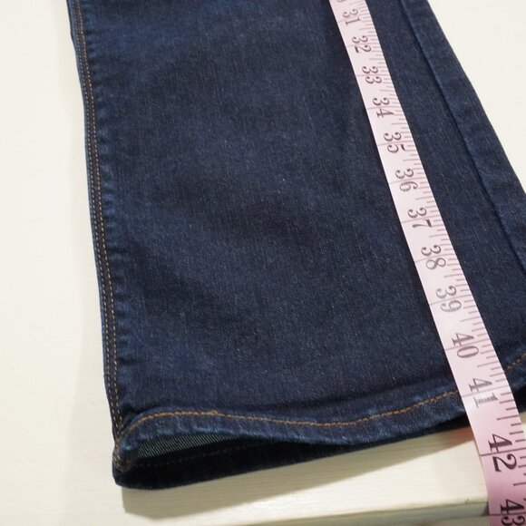 Levis 525 Jeans - Picture 8 of 11
